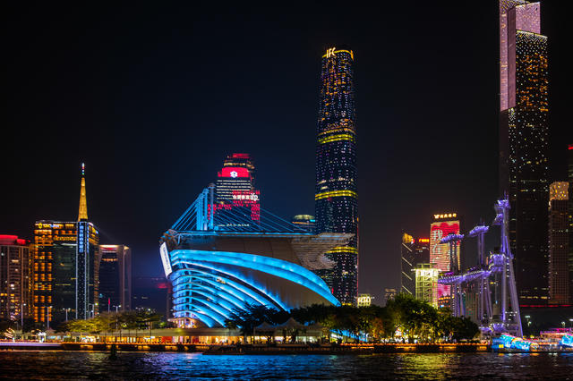 広州の夜の街並み