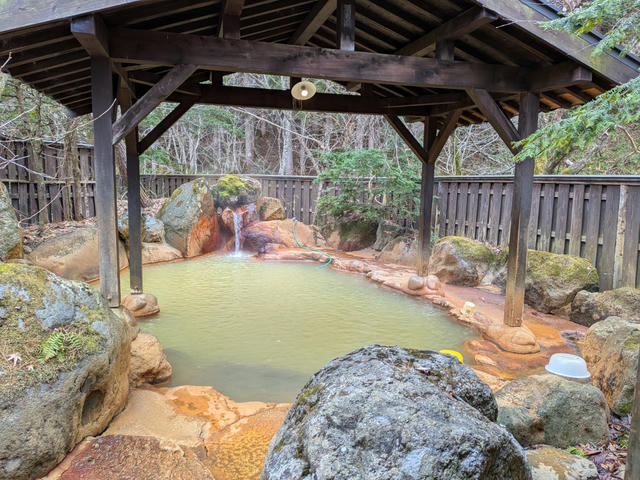 温泉の様子